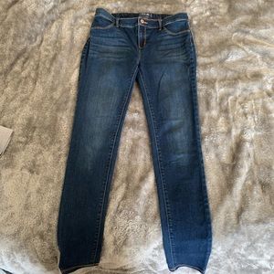 dark wash skinny jeans